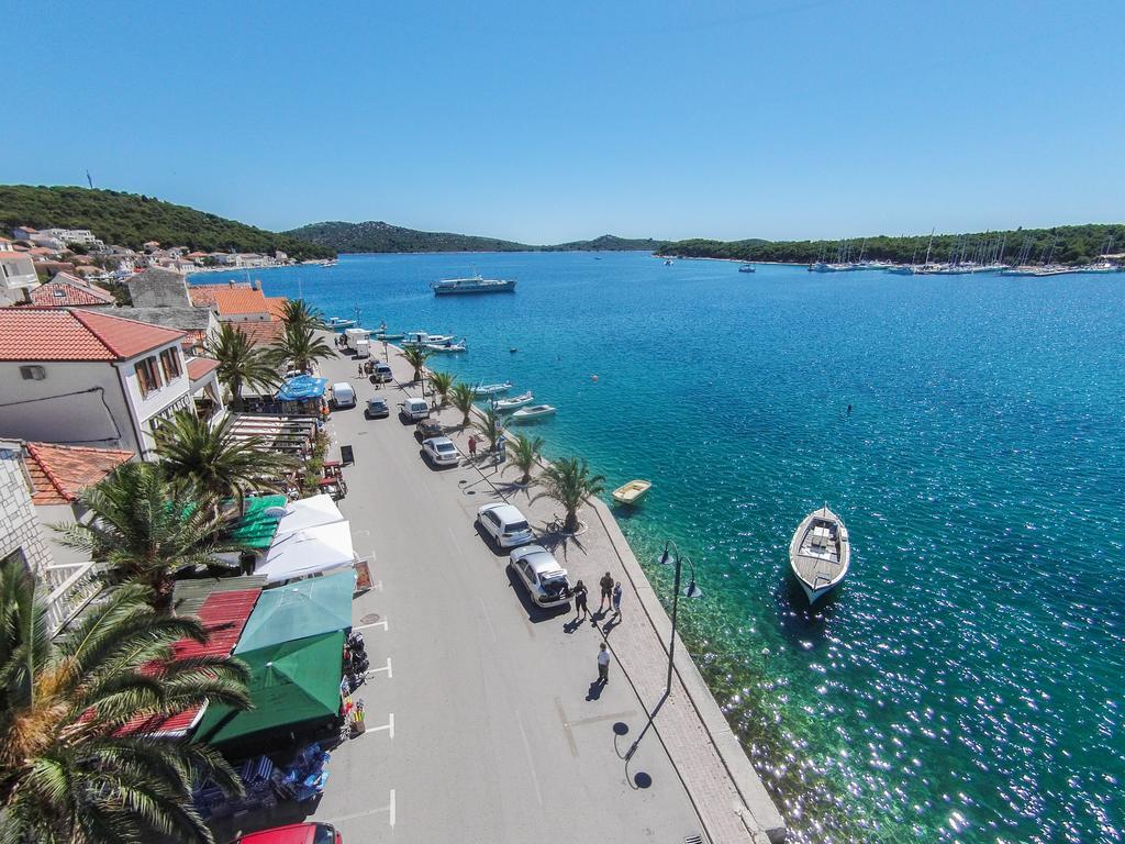 Apartment Neven Rogoznica  Rom bilde