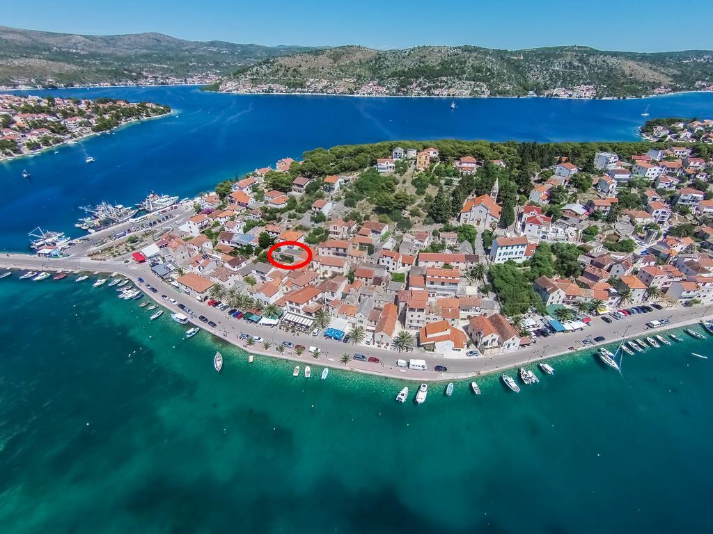 Apartment Neven Rogoznica  Rom bilde